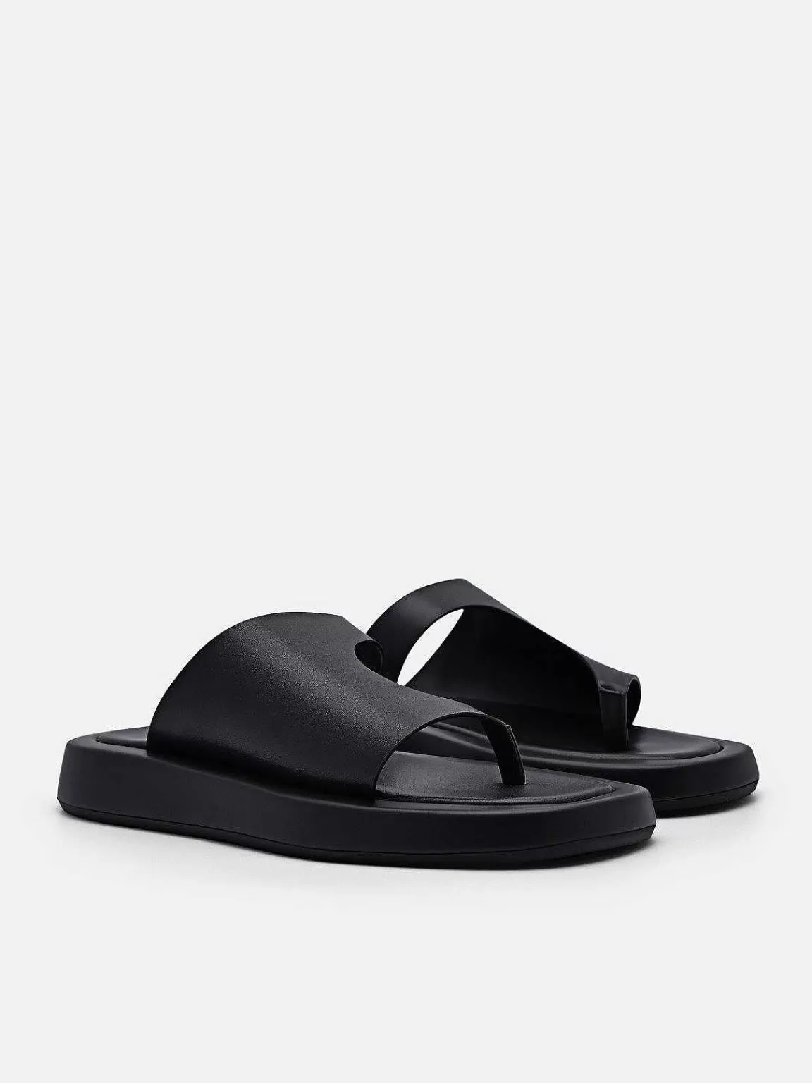 PEDRO Sandals<Este Thong Sandals