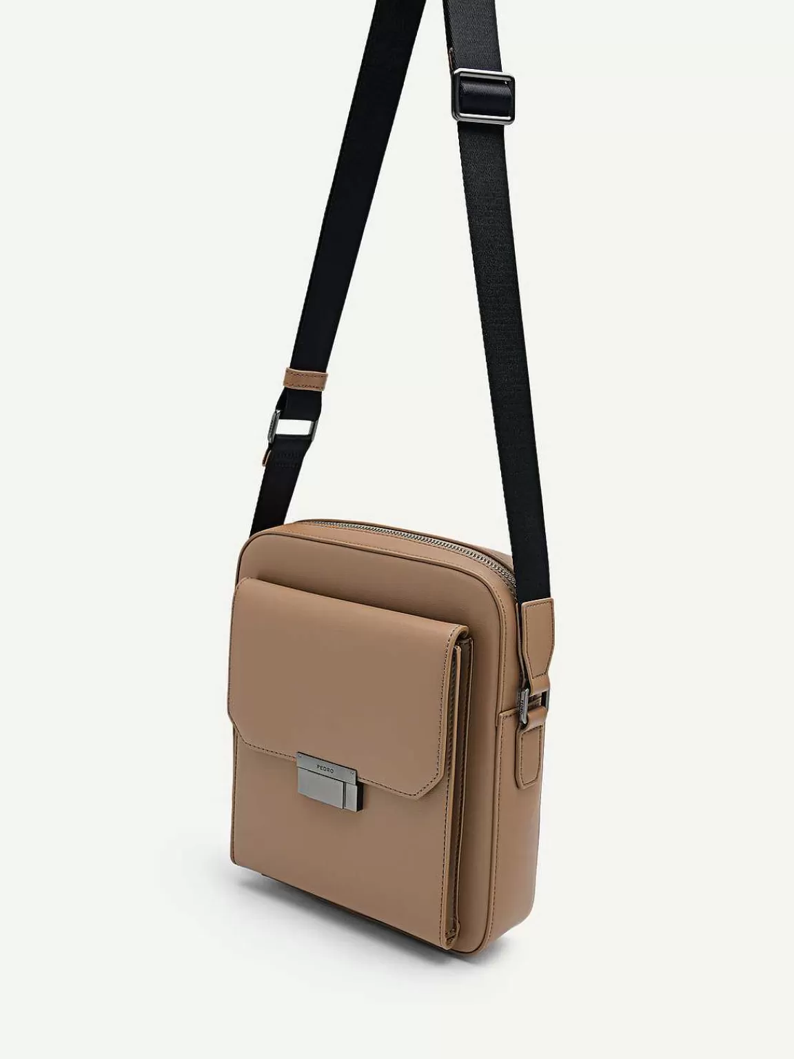 PEDRO Sling Bags<Henry Leather Sling Bag